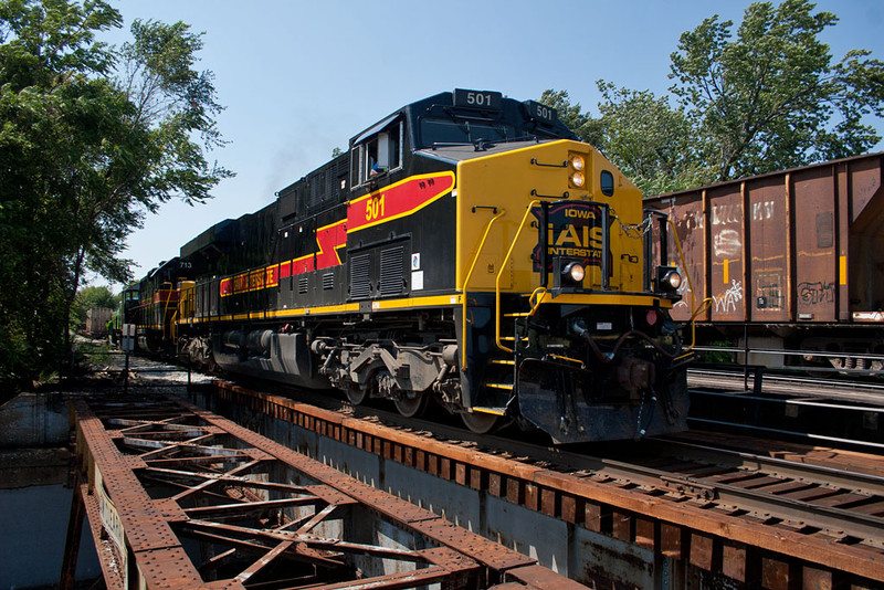 Pulling out to the main at Missouri Division Jct.