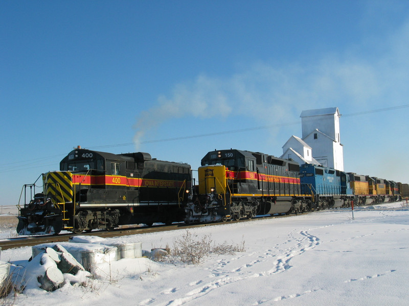 RI turn meets the Local at Downey, Dec. 7, 2005.