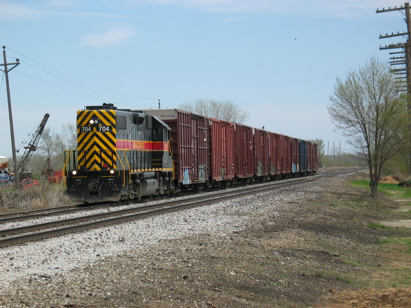 Local crew switches Midwest Color in Marengo, April 15, 2006.