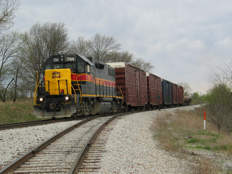 Local at Yocum Conn. west switch, returning from Marengo, April 15, 2006.