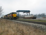Westbound crew is pulling past ECI to spot in some cars.  April 6, 2006.
