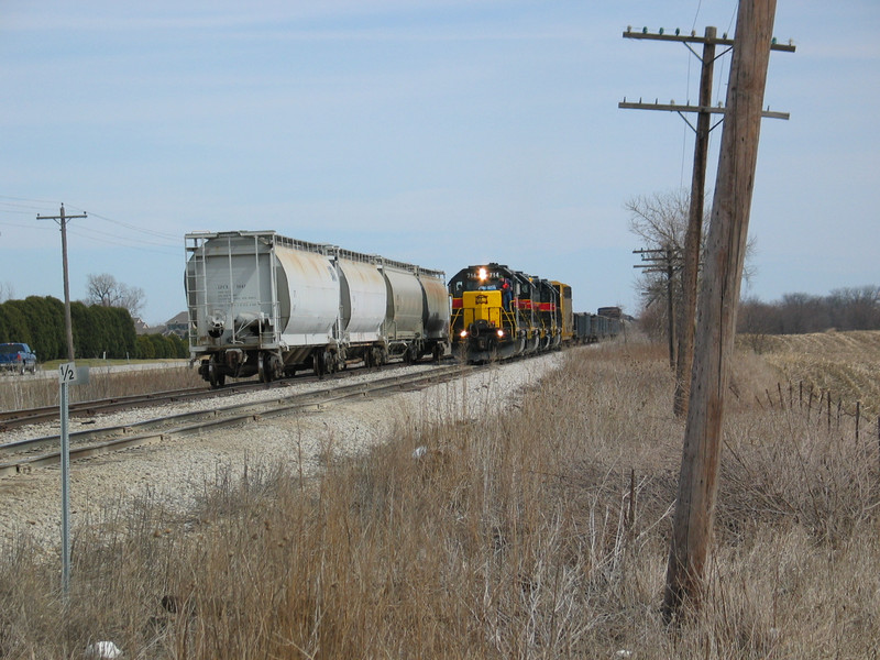 Westbound approaching Twin States west switch, March 19, 2006.