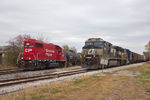 CP B73-05 & SISW-05 @ Moline, IL.