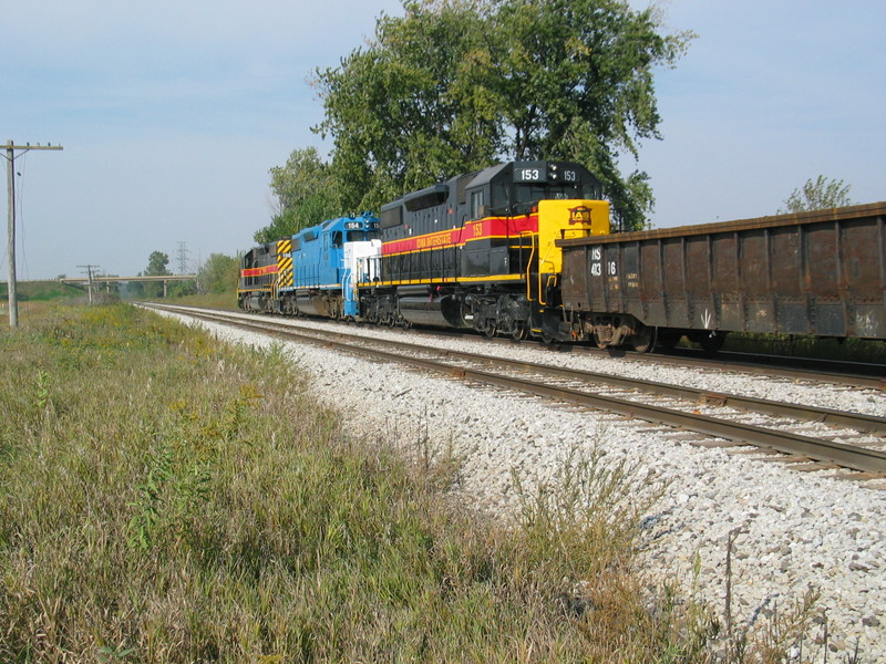 The turn is clearing up at N. Star, pulling west down the siding, Sept. 21, 2007.