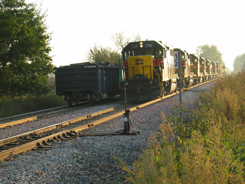 The west train is ready to leave N. Star; their setout car is to the left.