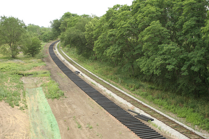 Looking east from IL Hwy-5.  June 18, 2006.