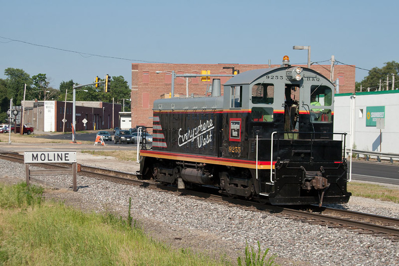 CB&Q 9255 runs light behind the Amtrak special after getting some work done at NRE in Silvis.