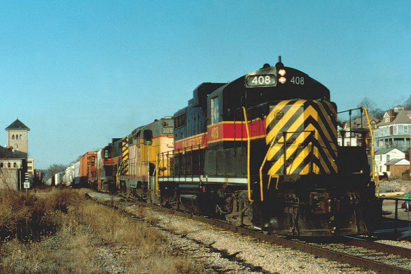 IAIS 408 East at Davenport, Iowa December 24th, 1992.