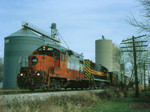 481 darts west through Walcott, Iowa with "BICB"  November 10, 2004