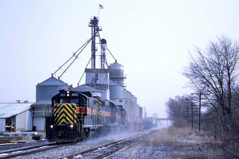 #483 with the BICB on a snowy March 9th, 2002 at Brooklyn, Iowa.