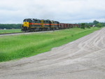 Accelerating away from their pickup, the westbound approaches the 213,5 crossing, June 9, 2008.