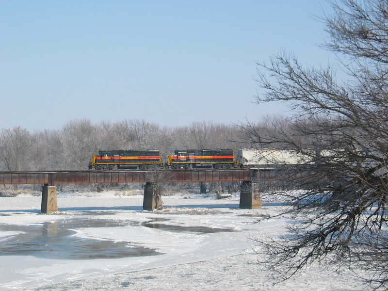 Cedar River bridge, Dec. 5, 2005.