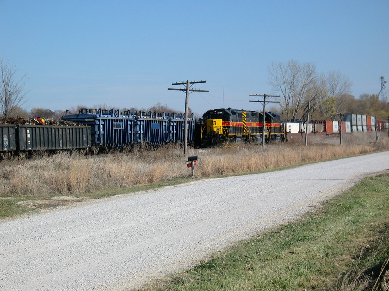 Westbound approaches the N. Star crossover, Nov. 9, 2005.
