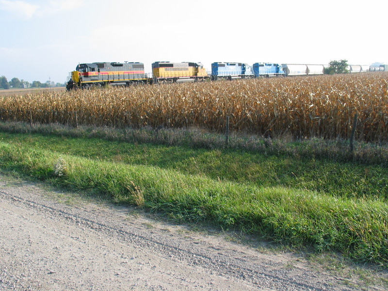 WB RI turn west of Atalissa, mp 217.5 or so, Oct. 3, 2005.