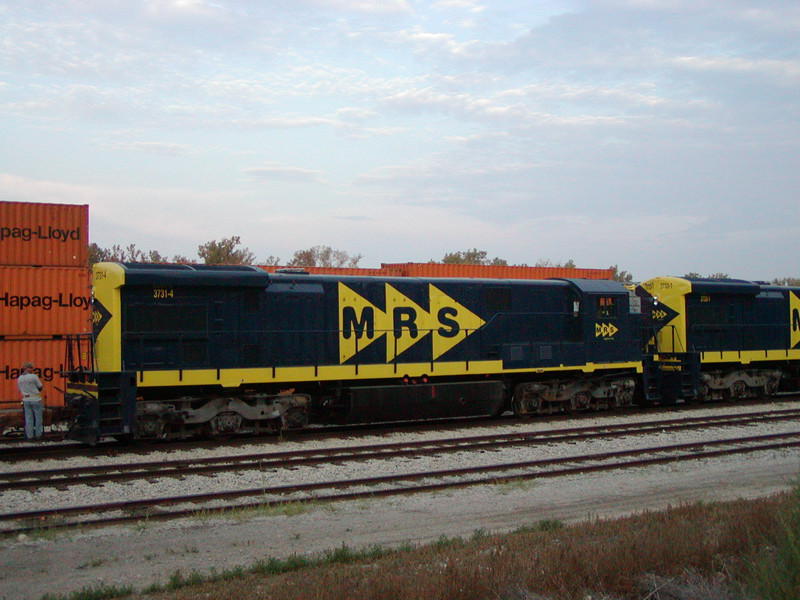 MRS SF30C 3731, passing through CB on its way to Brazil on 25-Aug-2003