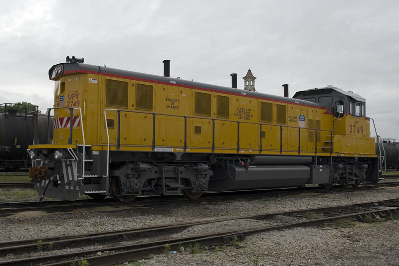 A new UP Genset out of NRE in Silvis sits in Rock Island, IL awaiting delivery to the UP via the IHB in Chicago.  02-Jun-2007.