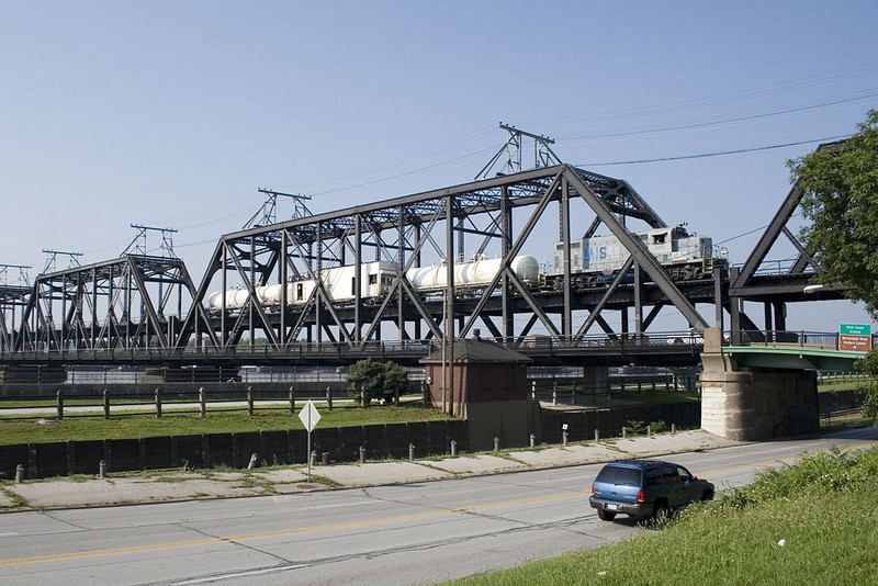 The Weed Sprayer crosses into Davenport, IA on 26-Jun-2007.