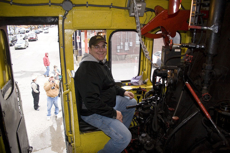 Yours truly visits the cab of IAIS 7081 in Des Moines.