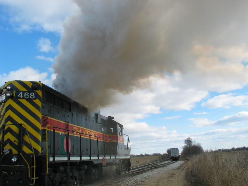 468 smokes it up after shoving pigs into the west end of West Lib. siding.  Feb. 8, 2006.