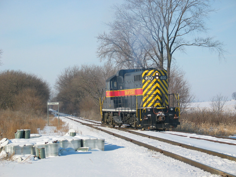 400 pulls back onto the main, Dec. 7, 2005.