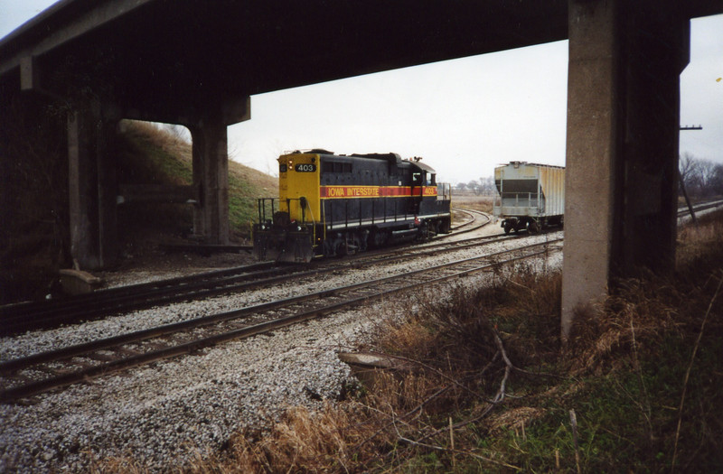 403 heads up the spur to JM, under the Wilton overpass.