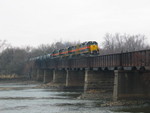 Extra eastbound on the Cedar River bridge, Moscow, March 30, 2006.