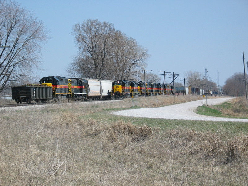 West train meets the Local at N. Star, 208.5, April 10, 2006.