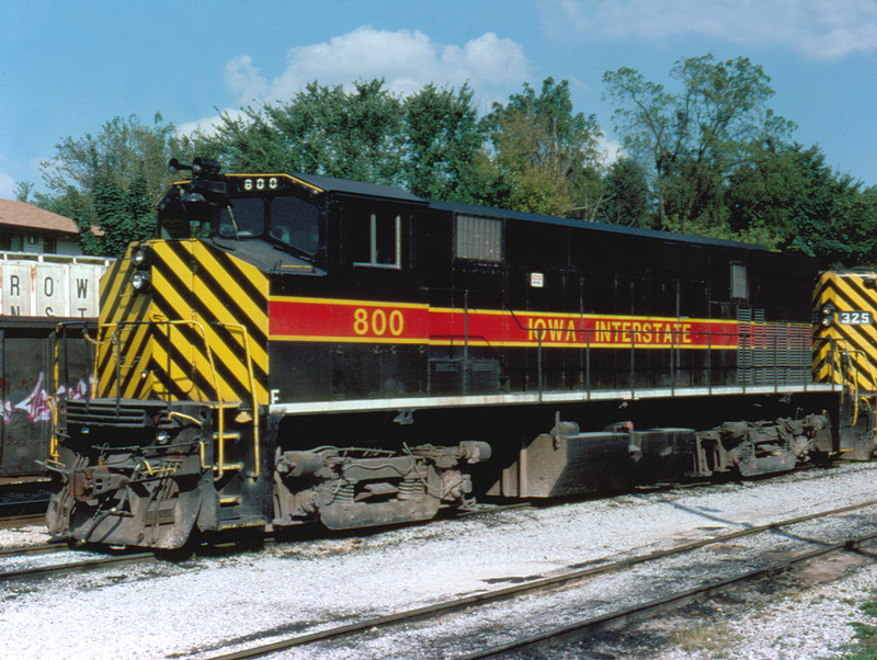 800 idles at Iowa City, Iowa     April 19,1998