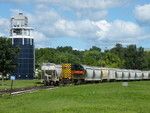 Working Buzzi Cement, Iowa 717 builds air on the first cut of empties.