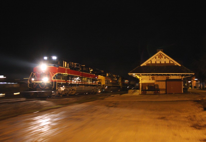 Another decent attempt IMO, Iowa 513 bounces down CSX's poorly maintained jointed rail New Rock Sub through the small town of Marseilles, of course passing the beautifully restored depot,  with CBBI 23.