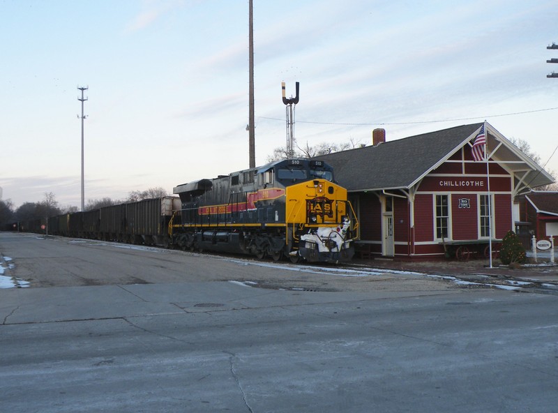 Iowa 510 brings up the rear of today's PECR, distributing its power as needed.