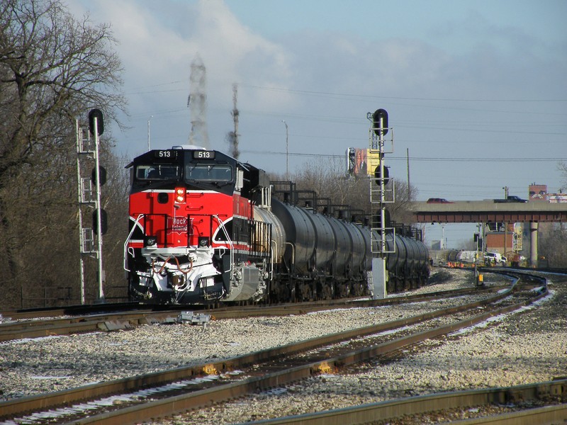 Shoving down Harbor main 2, the DPU has already been set out  in the yard and the 513 is doing all the work trying to spot the train for pick-up by the CSXT.