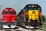 701 East with the CBBI passes the Hawkeye Express at Vernon siding, Corralville, Iowa September 2nd, 2006.