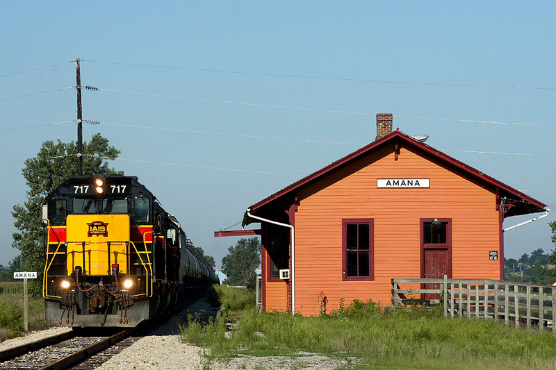 717 leads an ICCR train past the ex-MILW Amana, Iowa Depot, August 25th, 2007.