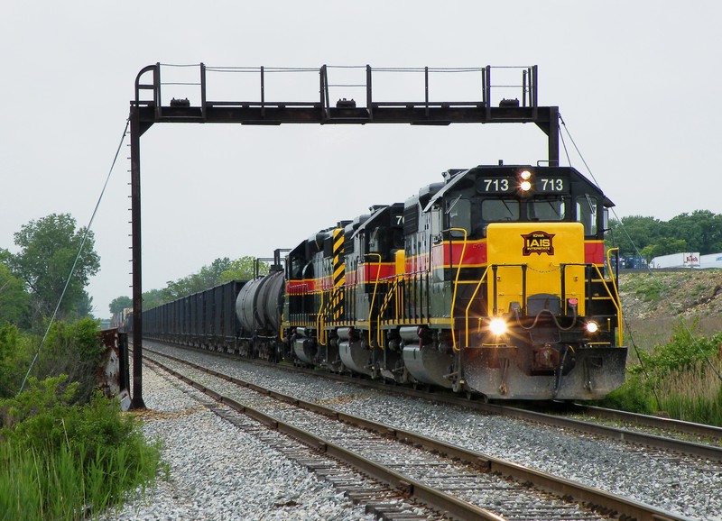 Strolling east, their quick trip across CSX land will shortly end as the search for a CSX bridge tender to operate 407 begins.