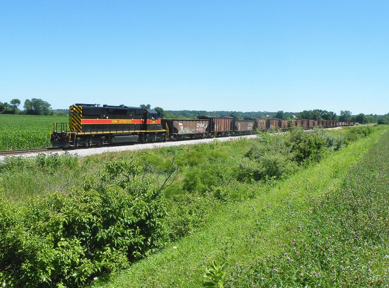 Strolling right along, this was a neat little train to photograph.