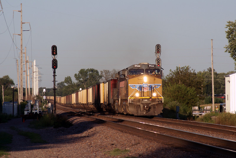 An empty coal train. Notice the waiting IAIS to the far right.