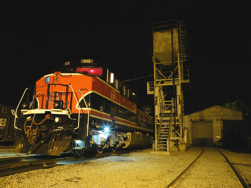 513 lays over in Iowa City on a warm summer night.