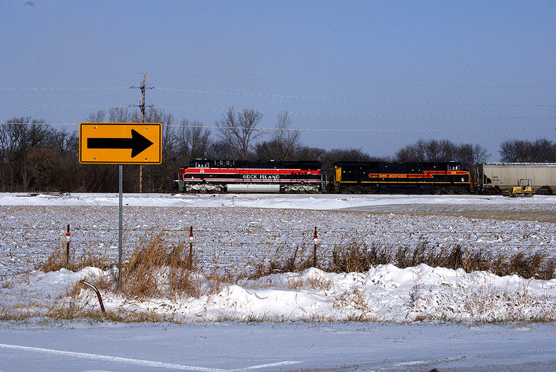 513 and 508 head west at the 900 yard to double up the last section of the turn.