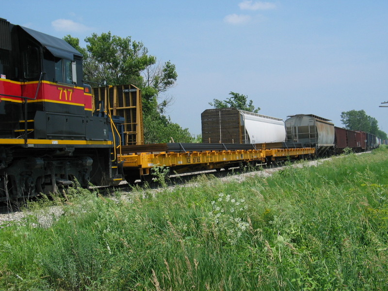 Steel loads on the west train at Wilton.