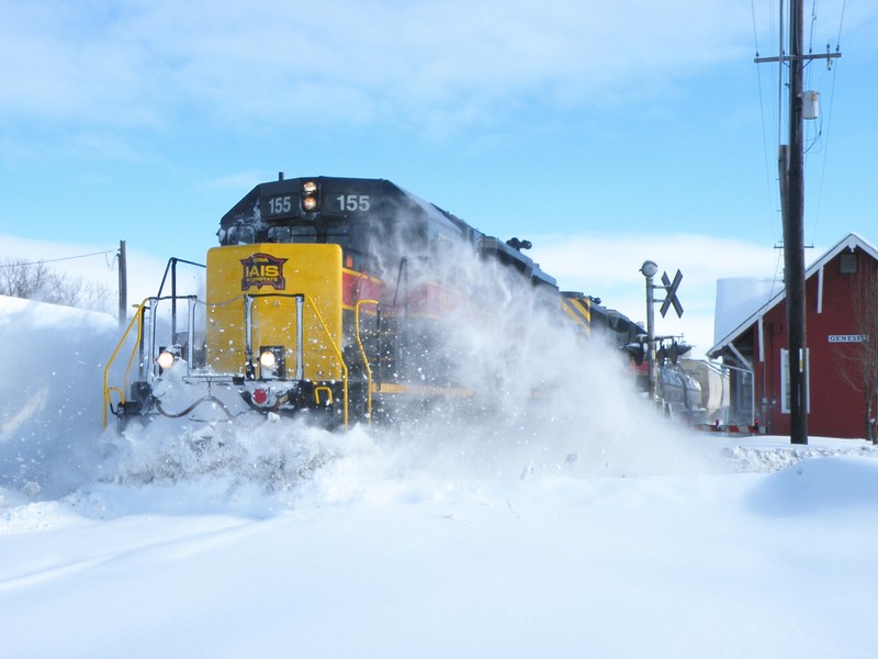 My camera almost didnt cooperate, but I still got a 1/2 ass shot as BIRI gets back up to speed by the Geneseo depot in town.