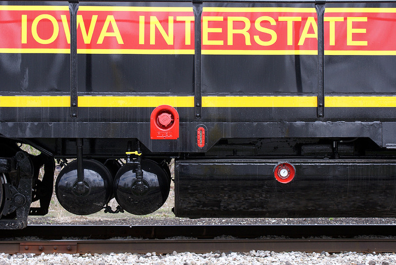 Fuel tank on 651.