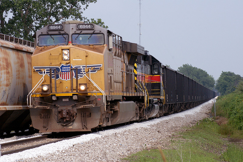 UP 6944 through Homestead