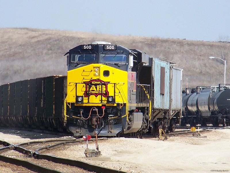 IAIS 500 getting its train together in Cedar Rapids, IA. 3/29/10
