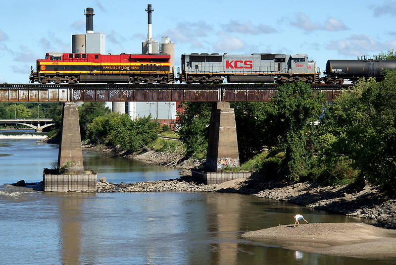 I think Barry is looking for a rock to throw at the KCS engines.