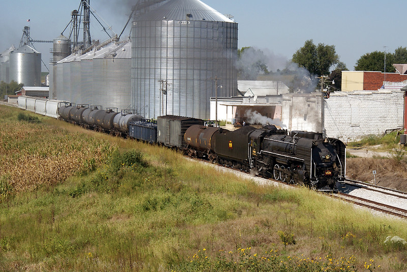 Heading east on the Brooklyn siding.