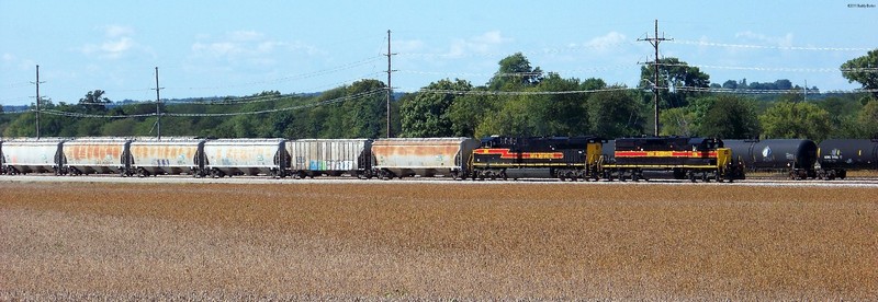 Iowa Interstate 156, 506 brings 44 hoppers thru Interchange track 952 on the CRANDIC.