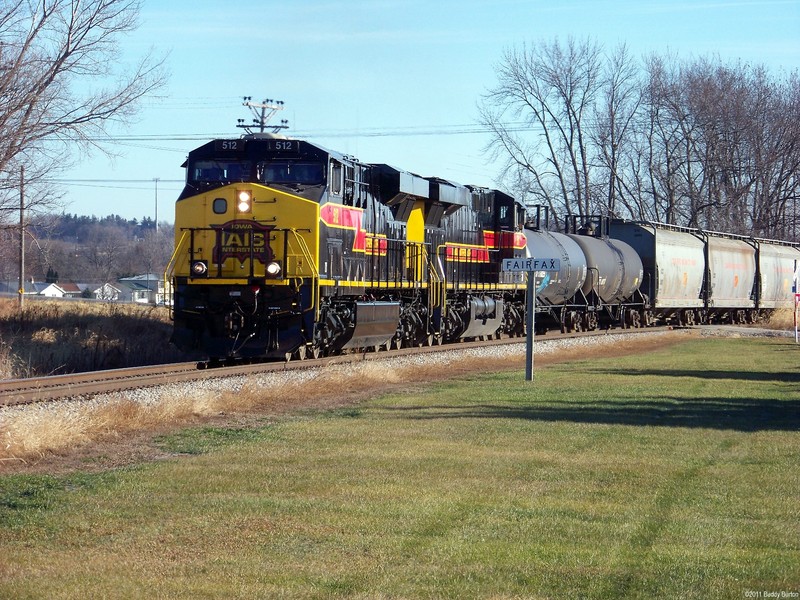 Iowa City turn(CRIC30) passing Fairfax.