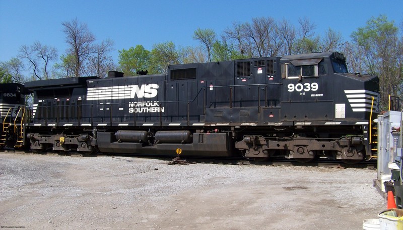 NS 9089(C40-9W)