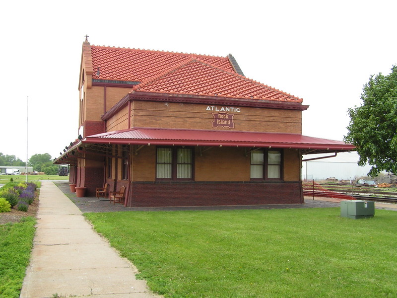 Atlantic Depot May 29th 2006. Current owner ARISE and leased to the Atlantic Chamber of Commerce.